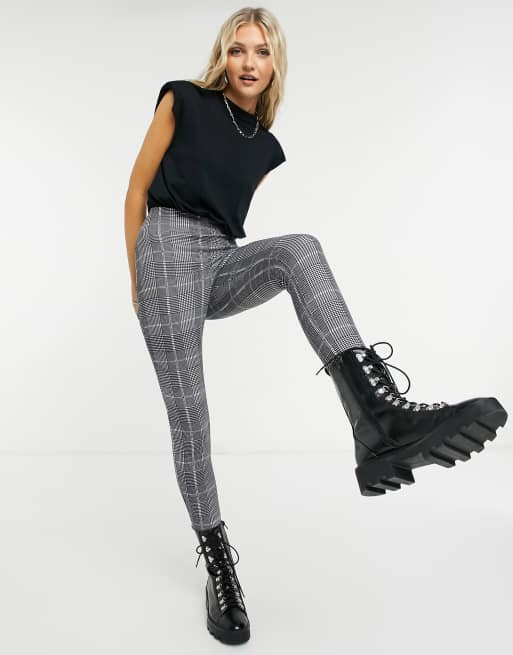 ASOS DESIGN - Combi moulante à épaulettes et motif à carreaux, 4 de 4