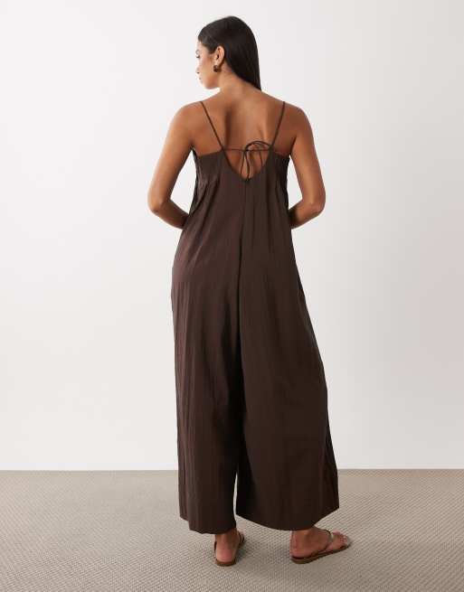 ASOS DESIGN combinaison large avec détail de plis nervurés en chocolat, 4 de 4