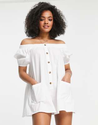 ASOS Design - Combishort fluide boutonné à épaules dénudées - Blanc