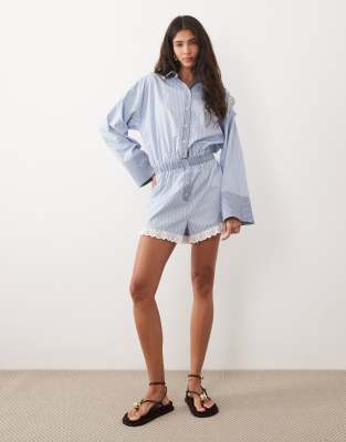 Combishort style chemise avec rayures et bords en dentelle - Bleu-Multicolore 42