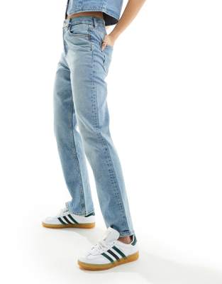 comfort mid rise straight jeans in mid blue