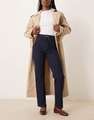 comfort stretch straight leg jean with twisted seam in dark blue