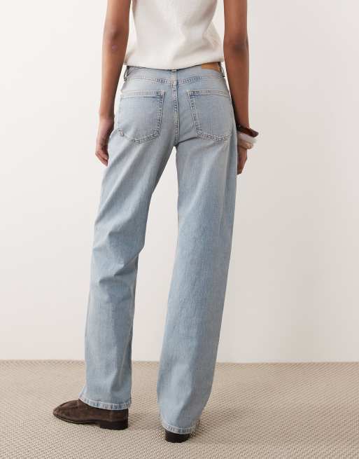 ASOS DESIGN comfort stretch straight leg jeans in lightwash with knee rip, 5 of 5