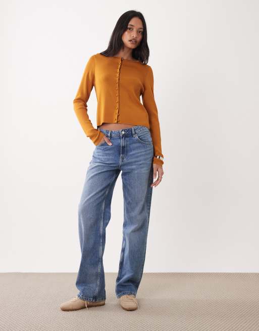 ASOS DESIGN compact crew neck cardigan with self covered buttons in toffee, 3 of 4
