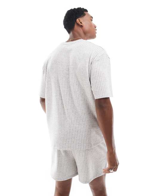 ASOS DESIGN - Completo da casa con T-shirt e pantaloncini grigio a righe, 3 di 4