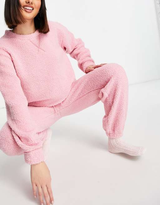 ASOS DESIGN - Completo da casa in pile borg rosa con felpa e joggers