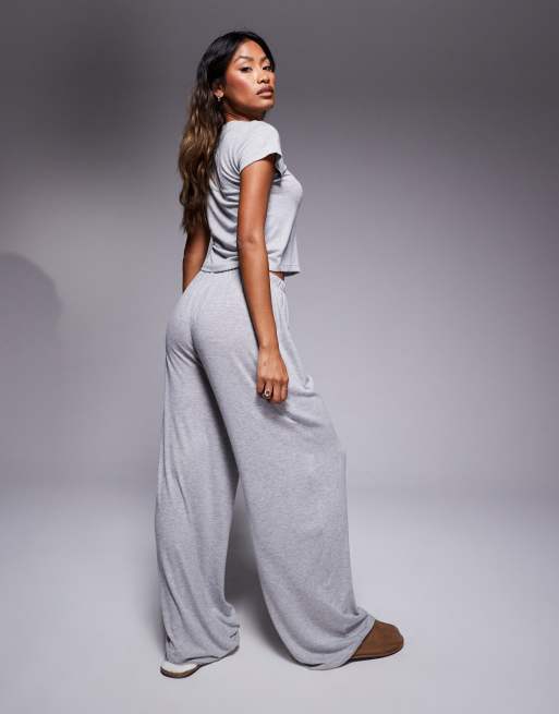 ASOS DESIGN - Completo da casa trasparente con maglietta ristretta e pantaloni con fondo ampio grigio mélange, 4 di 4