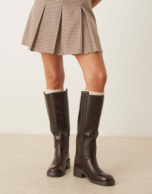 ASOS DESIGN Conan pull on chunky boots in chocolate
