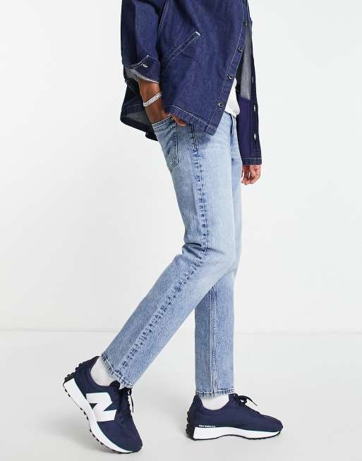 ASOS DESIGN – Cone Mill Denim – Mellanblå slim 'American classic'-jeans i 90-talsstil med stretch, 4 av 4