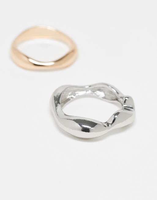 ASOS DESIGN - Confezione da 2 anelli tonalità argento e oro effetto metallo fuso, 3 di 3