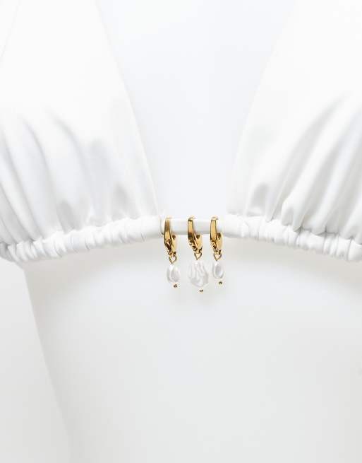 ASOS DESIGN - Confezione da 3 charm per bikini e accessori in acciaio inossidabile dorato con perle sintetiche
