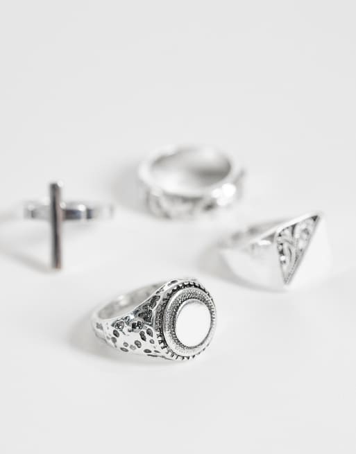 ASOS DESIGN - Confezione da 4 anelli tonalità argento brunito con dettaglio inciso e croce, 2 di 3