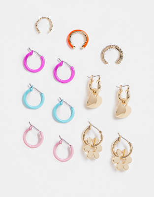 ASOS DESIGN - Confezione da otto paia orecchini ed ear cuff singoli in colori pop e con ciondoli 