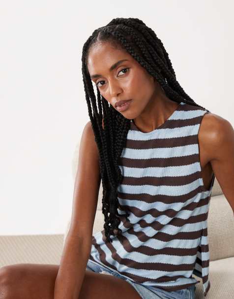 ASOS DESIGN - Conjunto a rayas azules y marrones de top sin mangas de croché de punto liso - view 1