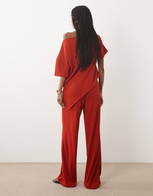 ASOS DESIGN - conjunto de pantalón ancho de punto de croché texturizado en rojo quemado, 5 de 5