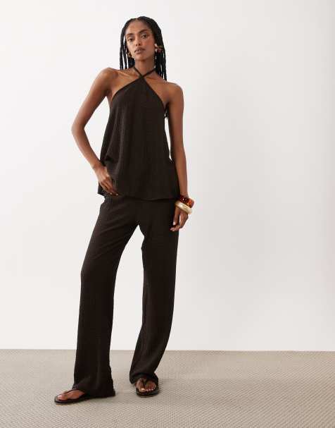 ASOS DESIGN - Conjunto marrón chocolate de top con cuello halter de tejido texturizado - view 1