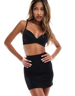 Contouring medium control skirt in black