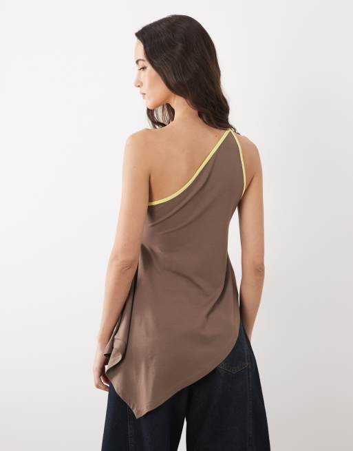 ASOS DESIGN contrast binding floaty one shoulder hanky hem top in brown, 4 of 4