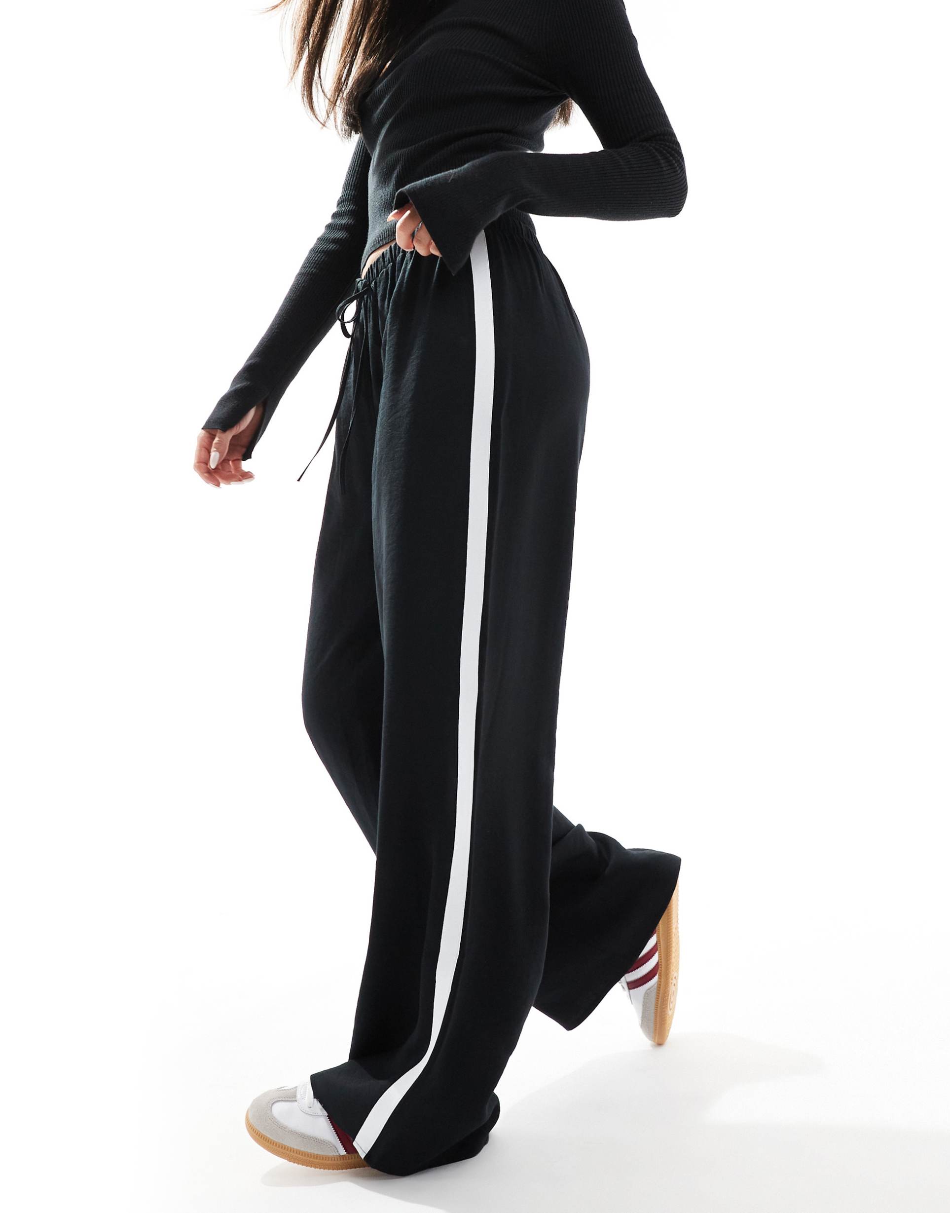 asos design contrast stripe wide leg pants in black