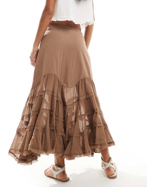ASOS DESIGN contrast tiered hem midi skirt in brown, 3 of 5