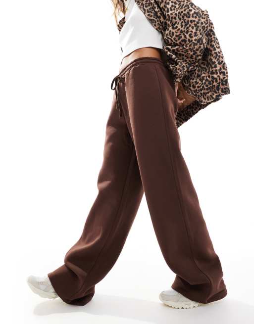 ASOS DESIGN - Coordinato color cioccolato composto da felpa e joggers