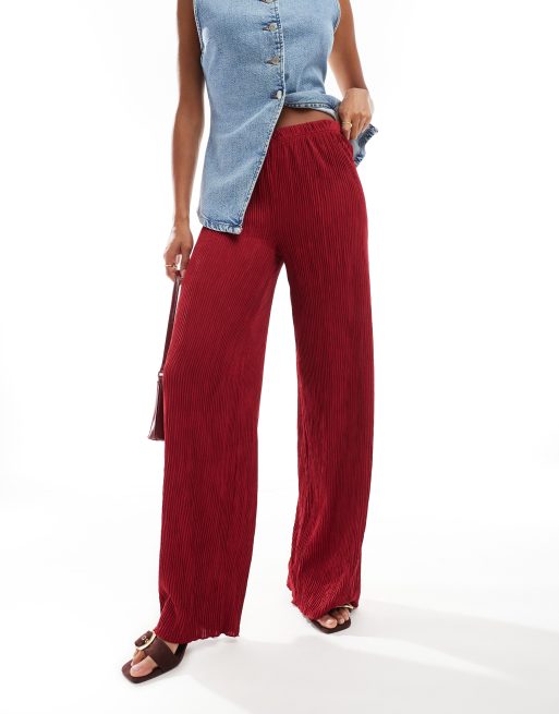 ASOS DESIGN - Coordinato composto da pantaloni e top con scollo a barchetta e maniche a pipistrello plissé rosso