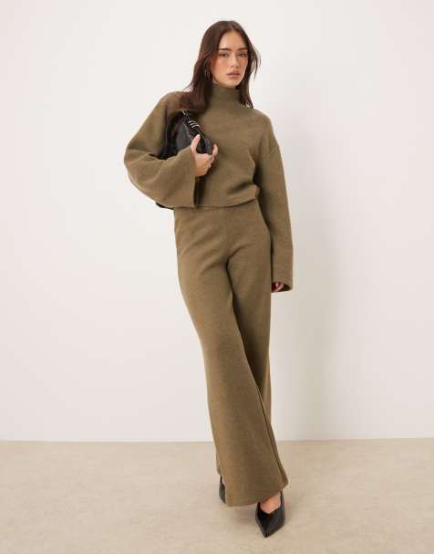 ASOS DESIGN - Coordinato con top morbidissimo con collo a imbuto e pantaloni color oliva - view 1