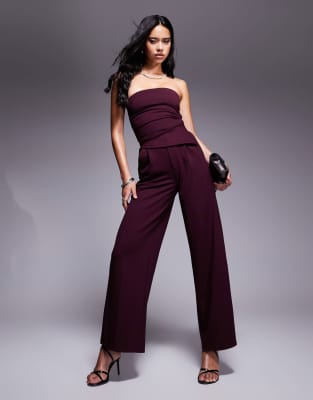 ASOS DESIGN - Coordinato con top senza spalline arricciato sul lato e pantaloni con fondo ampio bordeaux - view 1