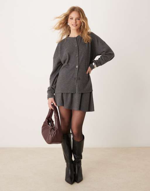 ASOS DESIGN - Coordinato grigio mélange con cardigan taglio lungo super morbido e minigonna