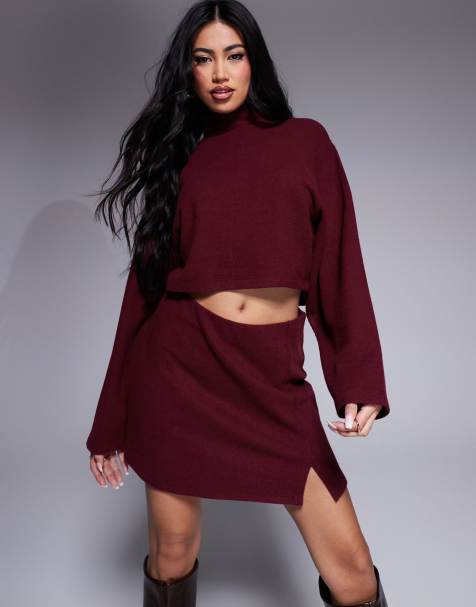 ASOS DESIGN - Coordinato in jersey bordeaux a coste con top accollato con maniche ampie e minigonna - view 1