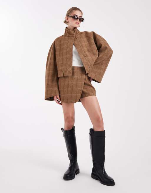 ASOS DESIGN - Coordinato sartoriale a quadri spazzolati con gonna pantalone avvolgente e giacca taglio corto