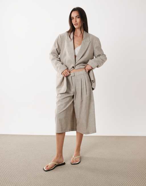ASOS DESIGN - Coordinato sartoriale color fungo con pantaloni culottes stile bermuda e blazer oversize