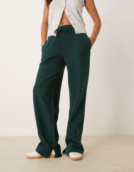 ASOS DESIGN - Coordinato super morbido verde scuro con joggers con fondo ampio e felpa con cappuccio