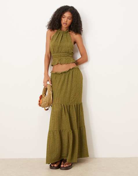 ASOS DESIGN - Coordinato verde con top senza maniche testurizzato allacciato al collo e gonna lunga - view 1