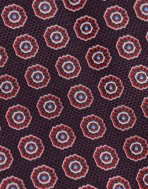ASOS DESIGN - Corbata y pañuelo de bolsillo burdeos con patrón geométrico vintage, 2 de 3