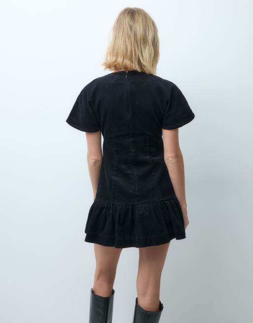 ASOS DESIGN Cord-T-Shirt-Minikleid mit gerafftem Rock in Schwarz, 4 von 4