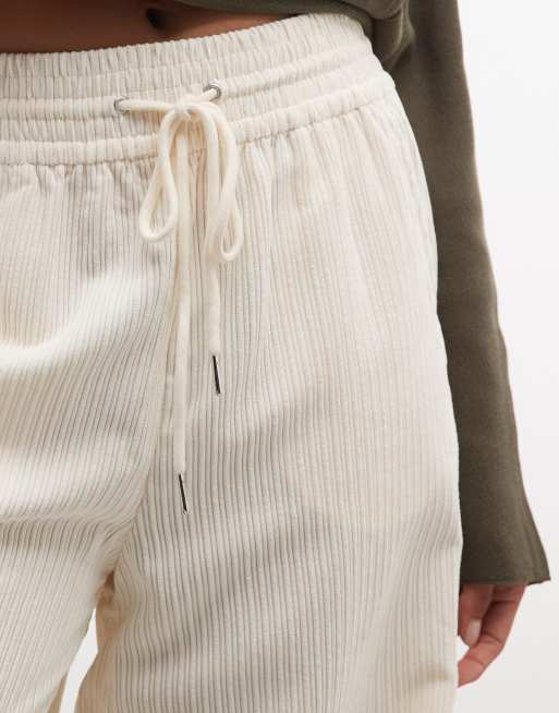 ASOS DESIGN Cordhose mit elastischem Bund und weitem Bein in Eggnog, 4 von 5