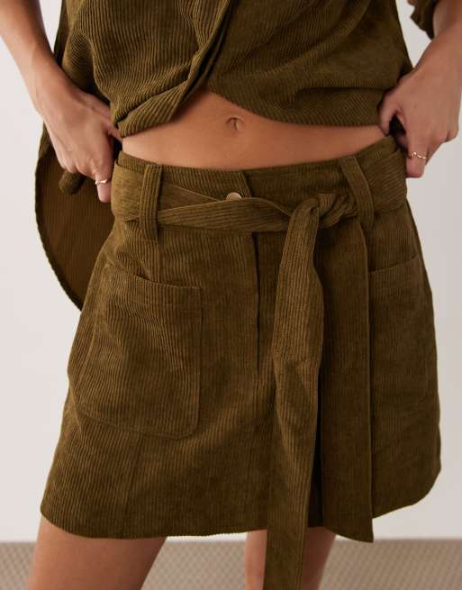 ASOS DESIGN corduroy mini skirt in khaki green, 3 of 5
