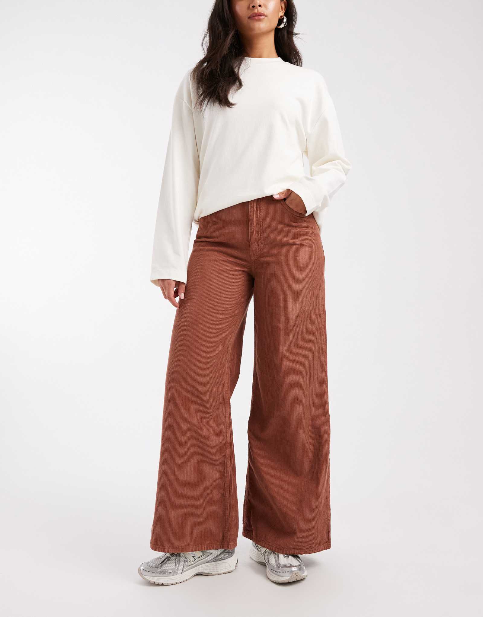 ДИЗАЙНЕРСКИЕ вельветовые брюки ASOS с широкими штанинами