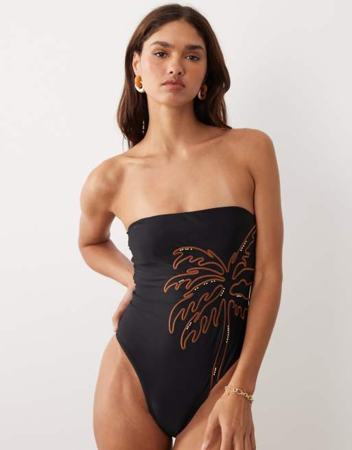 ASOS DESIGN – Cornelia – Svartvit baddräkt med bandeau-ringning och broderi, 4 av 4