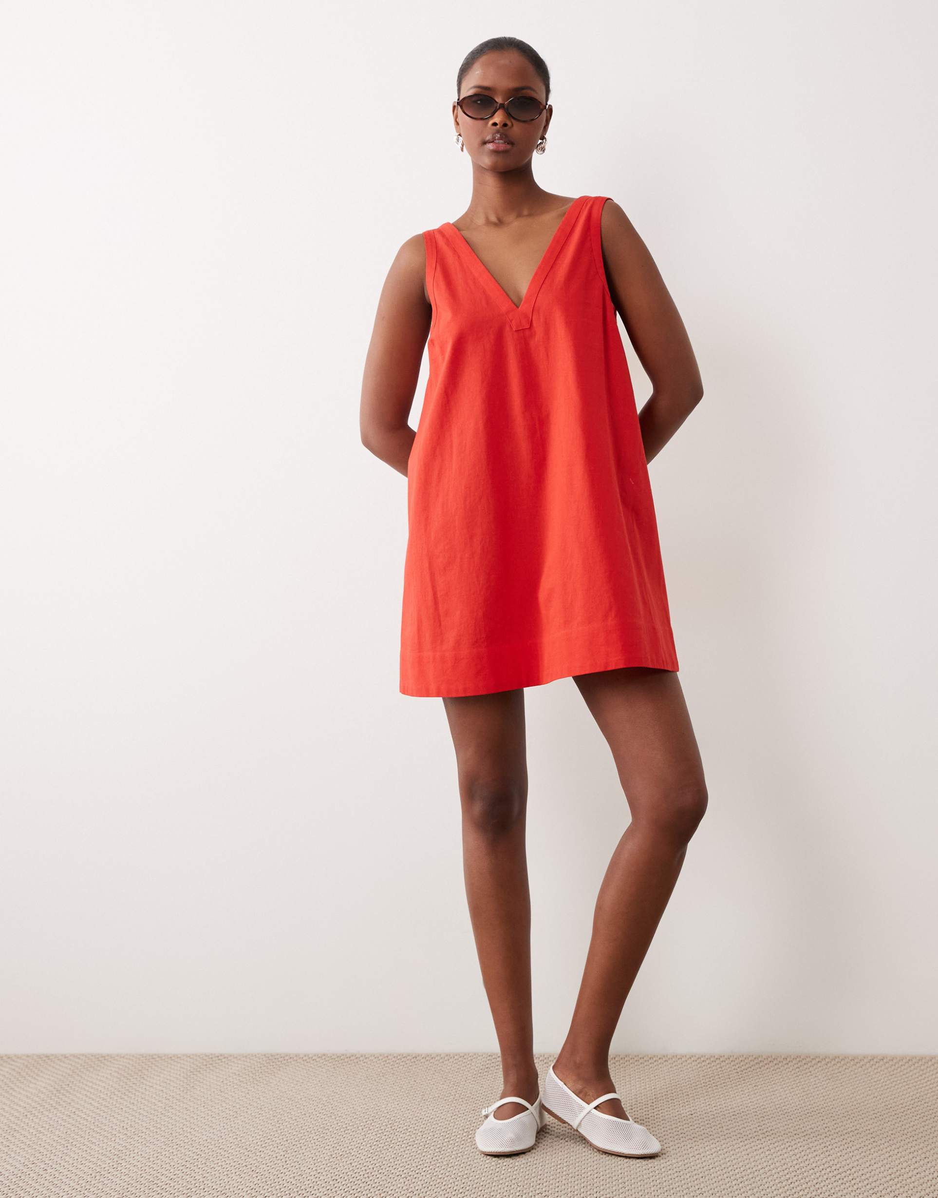 asos design cotton-linen blend v-neck smock mini dress in poppy red