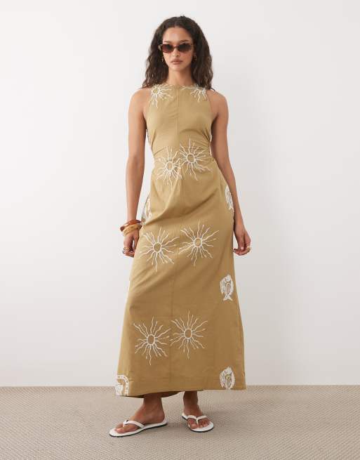 dress abaya designs Modest Pullover with Palestinian Embroidery Black / L Choose Options:Mirror Only tag__hot_2 for 4900 Small White Mallorca Crochet It comes in 3