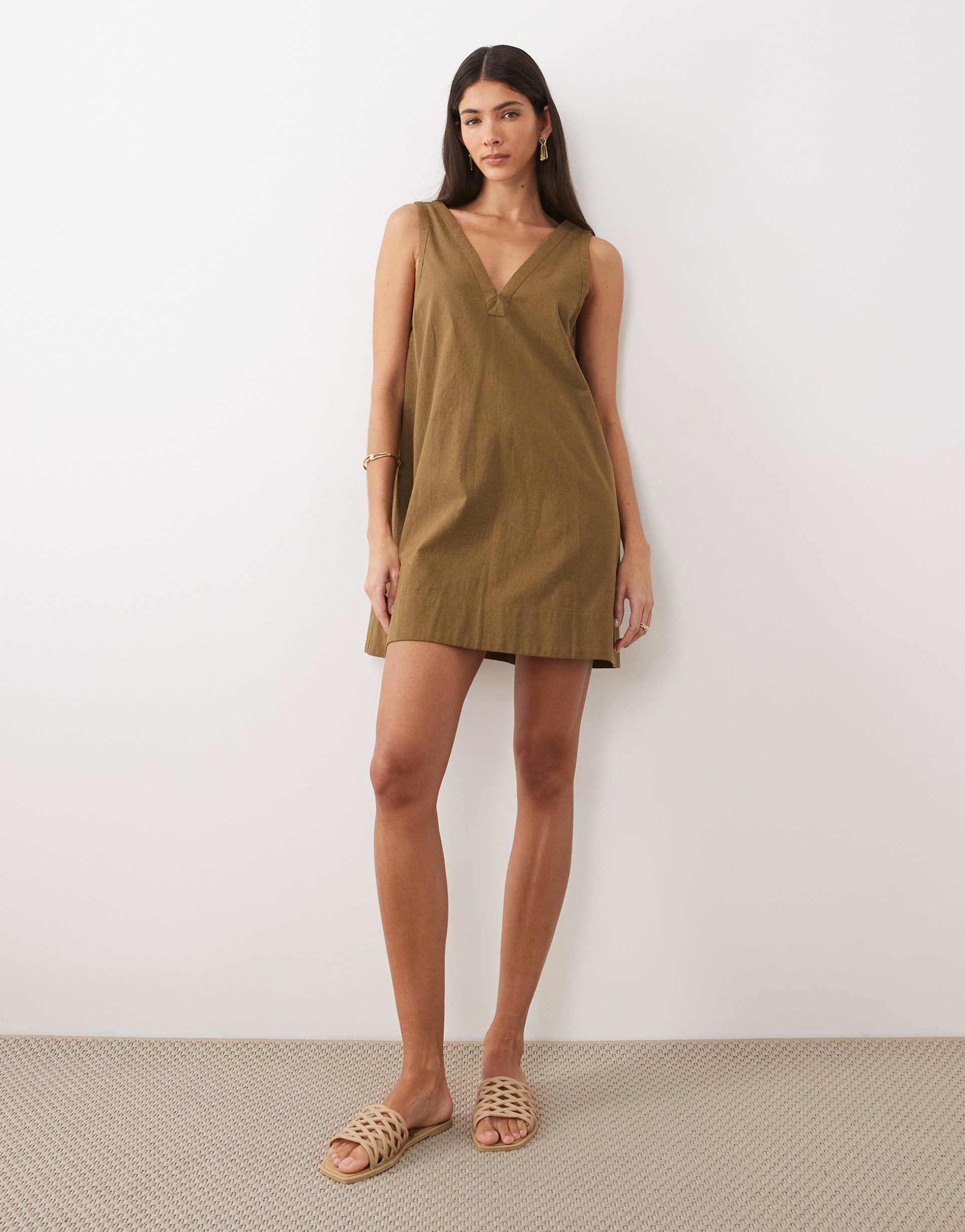 asos design cotton linen v neck smock mini dress in moss green