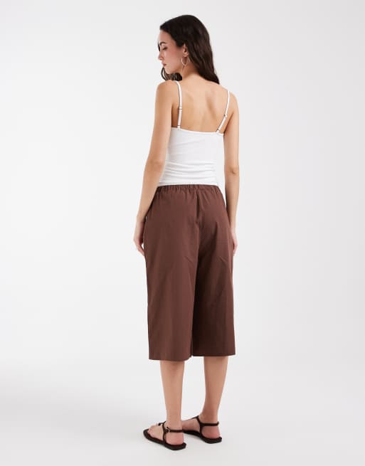 ASOS DESIGN cotton longline bermuda short in chocolate, 4 of 5