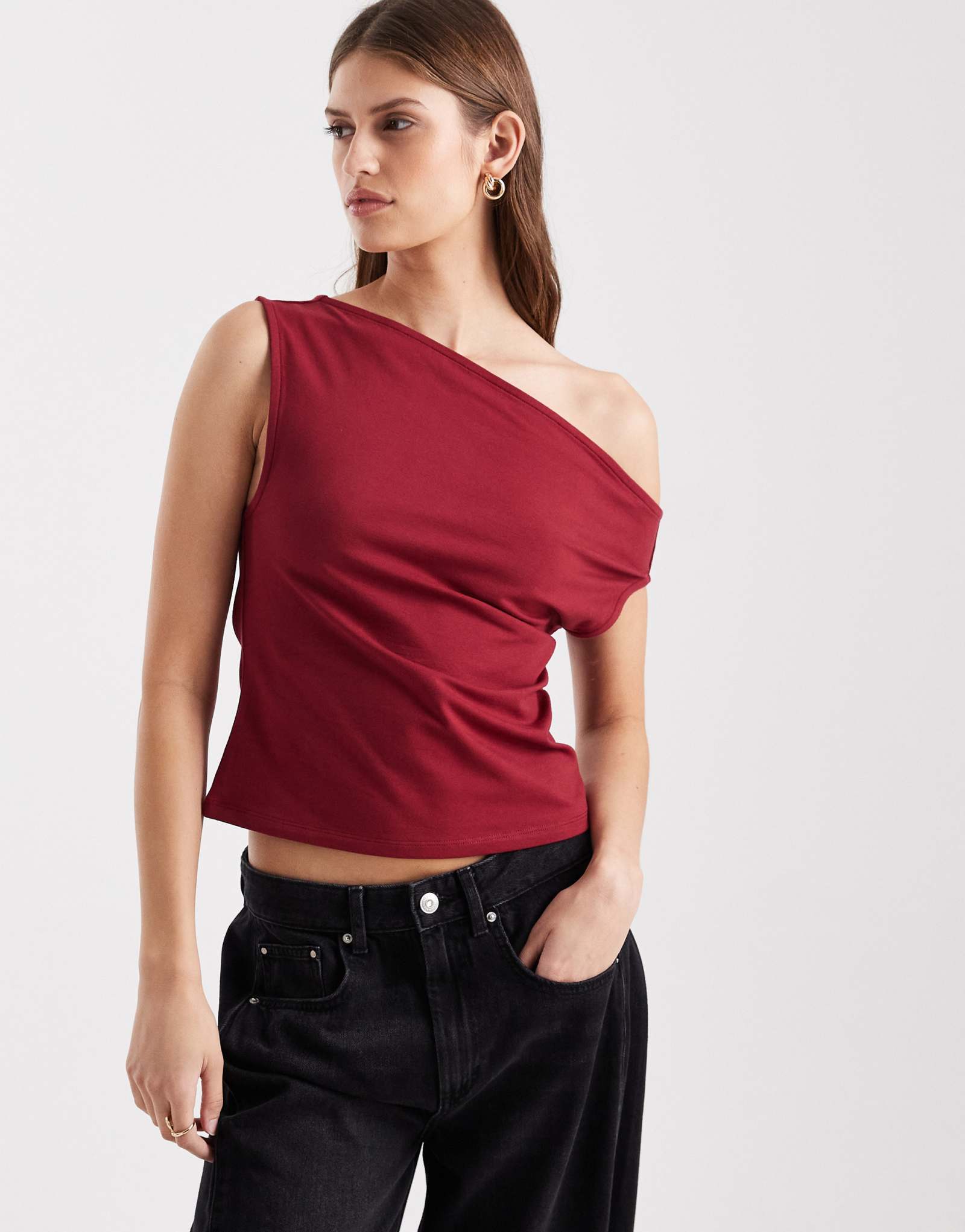 ДИЗАЙНЕРСКИЙ хлопковый топ ASOS с открытыми плечами бордового цвета