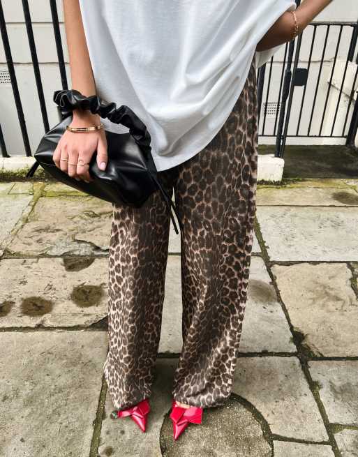 ASOS DESIGN cotton poplin wide leg trousers in leopard print, 2 of 5