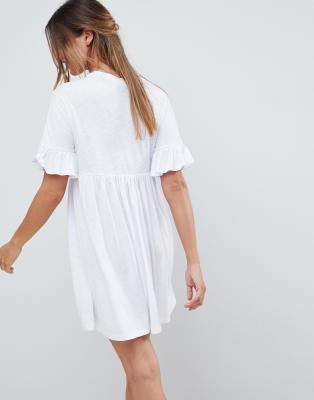 white frill sleeve dress