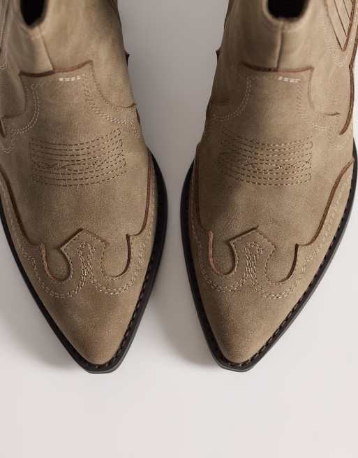 ASOS DESIGN cowboy chelsea boots in taupe suedette with cuban heels, 3 of 4