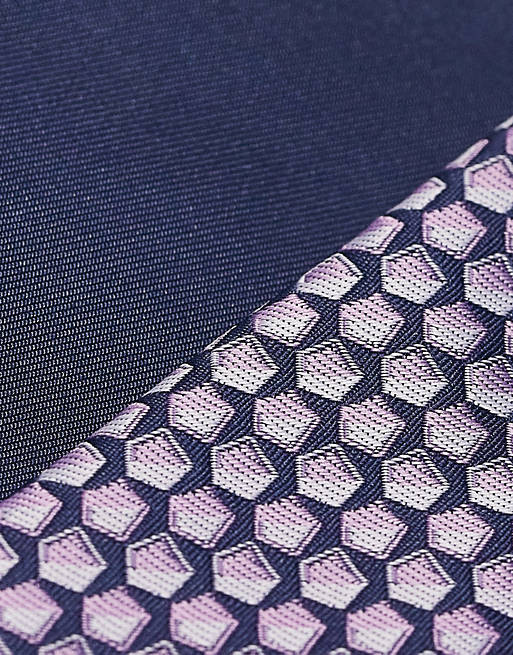Asos Uomo Accessori Cravatte e accessori Cravatte Cravatta skinny con motivo blu navy e fazzoletto da taschino rosa 