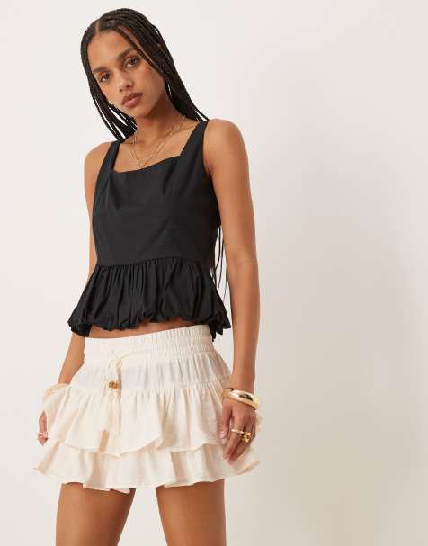 ASOS DESIGN - Cremefarvede pull-on shorts med flæsedetaljer - view 1